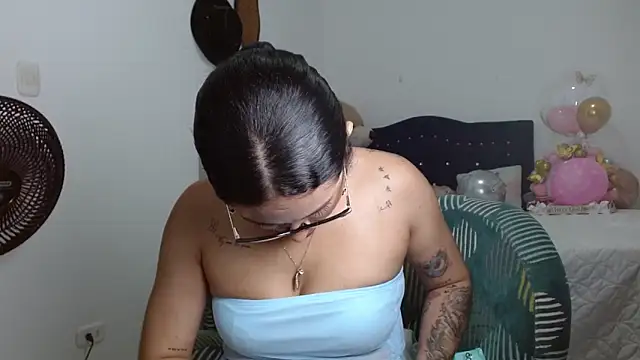 Sexy Lia  online show from 02/09/26, 01:47