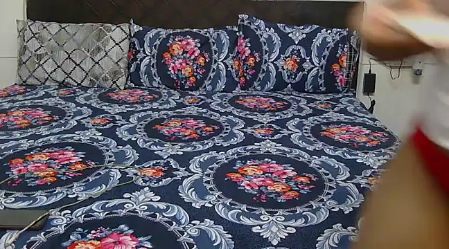 Snapshot of chavi_12 chatting on 03/06/25, 06:16 chavi 12 online show from 03/06/25, 06:16