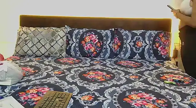 Snapshot of chavi_12 chatting on 03/04/25, 03:48 chavi 12 online show from 03/04/25, 03:48