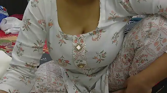 Snapshot of chavi_12 chatting on 01/22/25, 05:28 chavi 12 online show from 01/22/25, 05:28