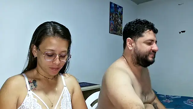 Snapshot of Paloma_Desire chatting on 02/06/25, 01:10 Paloma Desire online show from 02/06/25, 01:10