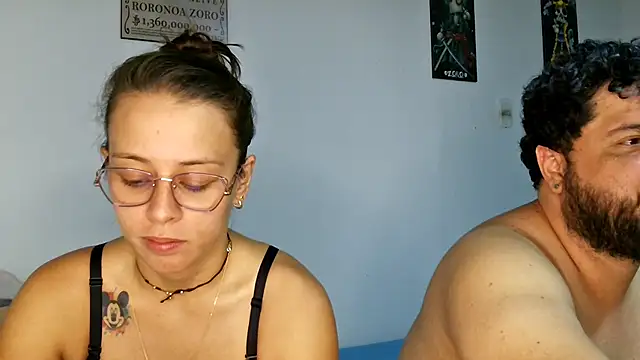 Snapshot of Paloma_Desire chatting on 12/18/24, 04:17 Paloma Desire online show from 12/18/24, 04:17