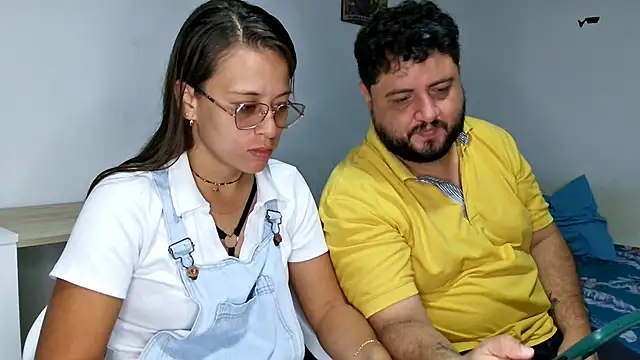 Snapshot of Paloma_Desire chatting on 01/14/25, 01:06 Paloma Desire online show from 01/14/25, 01:06