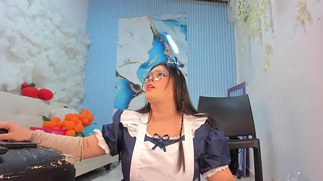 Danniela18  online show from 04/24/26, 12:18
