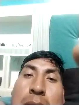 Snapshot of Ruizito27e chatting on 10/05/25, 04:14 Ruizito27e online show from 10/05/25, 04:14