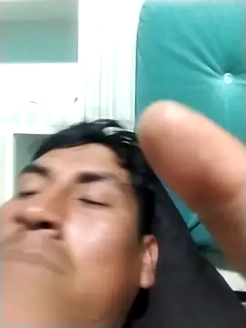 Snapshot of Ruizito27e chatting on 10/05/25, 06:20 Ruizito27e online show from 10/05/25, 06:20