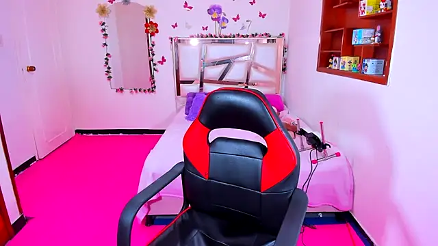 Snapshot of perlabeautiful chatting on 02/28/26, 12:43 perlabeautiful online show from 02/28/26, 12:43