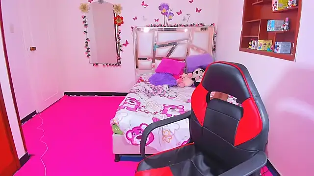 Snapshot of perlabeautiful chatting on 02/21/26, 12:12 perlabeautiful online show from 02/21/26, 12:12