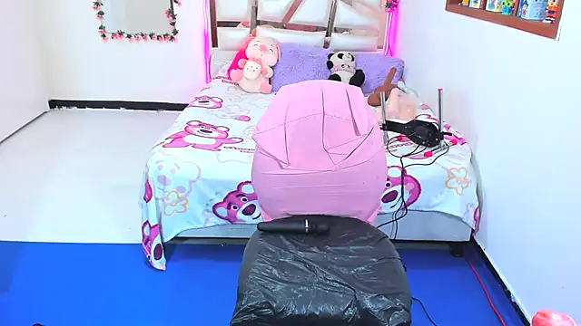 Snapshot of perlabeautiful chatting on 11/29/25, 01:33 perlabeautiful online show from 11/29/25, 01:33