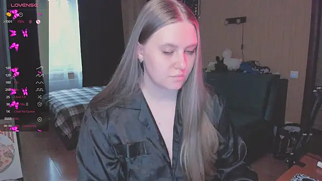 Alice Dreamgirl  online show from 11/05/25, 12:08