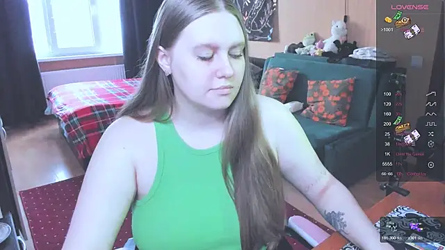 Snapshot of Alice_Dreamgirl_ chatting on 01/06/26, 09:13 Alice Dreamgirl online show from 01/06/26, 09:13