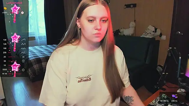 Alice Dreamgirl  online show from 11/17/25, 11:58