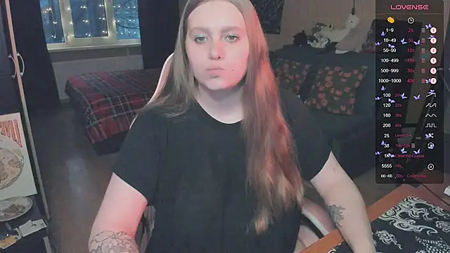 Alice Dreamgirl  online show from 12/16/25, 01:04