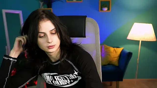 Snapshot of JadeCastle_ chatting on 11/25/25, 04:57 JadeCastle online show from 11/25/25, 04:57