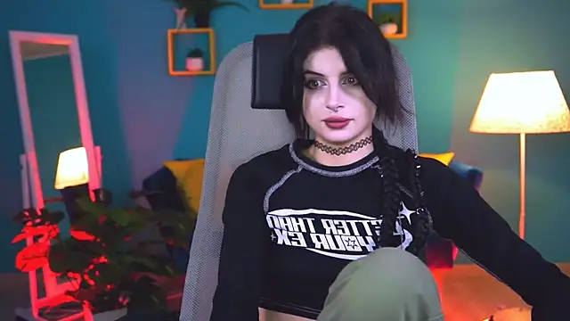 Snapshot of JadeCastle_ chatting on 10/06/25, 05:24 JadeCastle online show from 10/06/25, 05:24