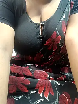 Hot-Manshi2 online show from 10/27/25, 06:53