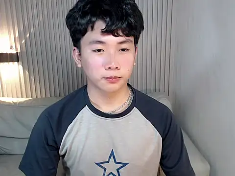 dangerzone0122 online show from 01/05/26, 07:28