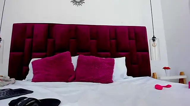 Snapshot of hotmature1 chatting on 12/03/25, 12:15 hotmature1 online show from 12/03/25, 12:15