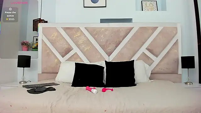 hotmature1 online show from 03/19/26, 11:10