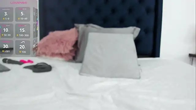 Snapshot of hotmature1 chatting on 10/30/25, 10:46 hotmature1 online show from 10/30/25, 10:46