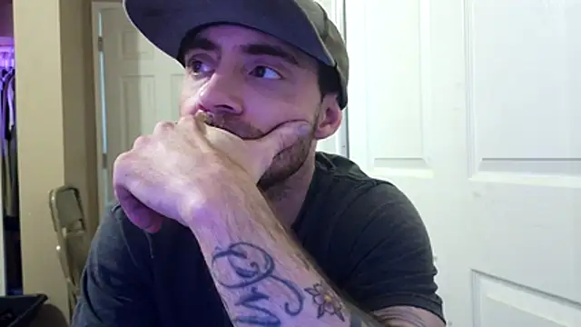 Huntzg23 online show from 04/03/26, 11:11