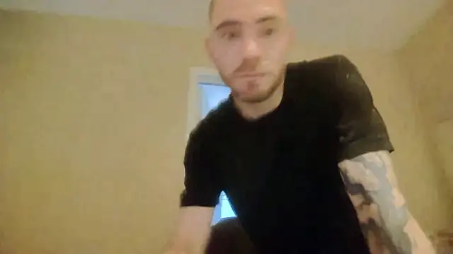 Huntzg23 online show from 04/30/26, 05:53