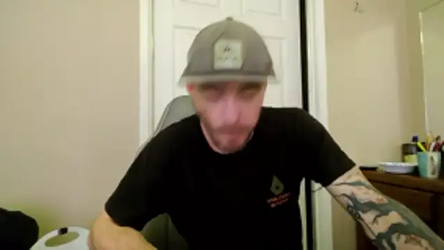 Huntzg23 online show from 04/22/26, 05:47