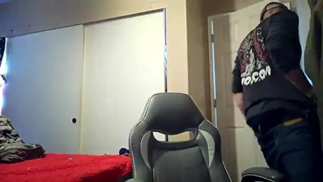 Huntzg23 online show from 03/08/26, 10:46