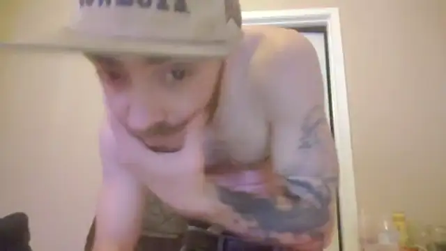 Huntzg23 online show from 12/16/25, 07:56