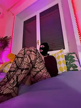 littlewitchxoxo online show from 12/17/24, 04:32