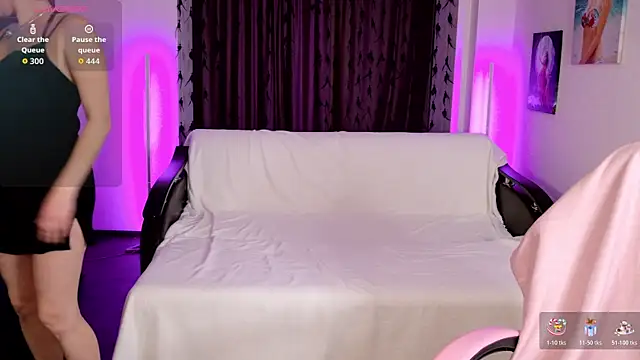 AnneHaddaway online show from 12/16/25, 08:35