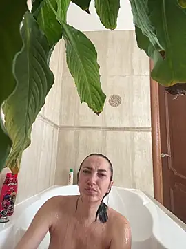 AnneHaddaway online show from 04/17/26, 10:18