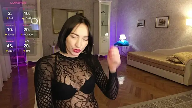 AnneHaddaway online show from 11/08/25, 07:39