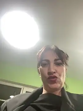 Snapshot of AnneHaddaway chatting on 05/07/26, 10:57 AnneHaddaway online show from 05/07/26, 10:57