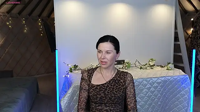 LinaJoy online show from 05/29/26, 09:32