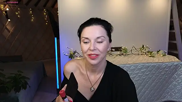 LinaJoy online show from 05/28/26, 08:59