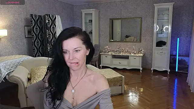 LinaJoy online show from 03/30/26, 08:21