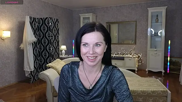 Snapshot of LinaJoy chatting on 01/14/26, 08:23 LinaJoy online show from 01/14/26, 08:23