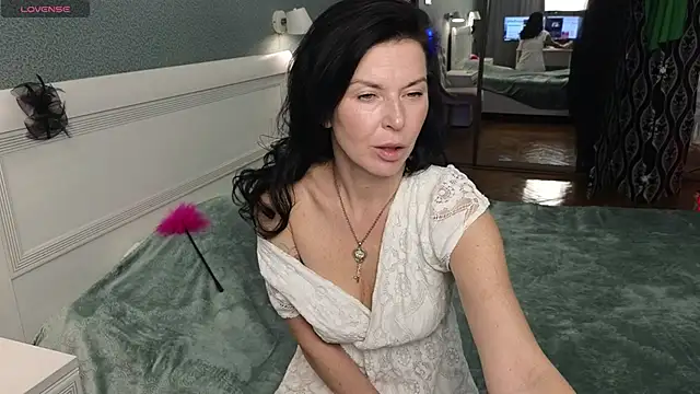 LinaJoy online show from 11/09/25, 09:41