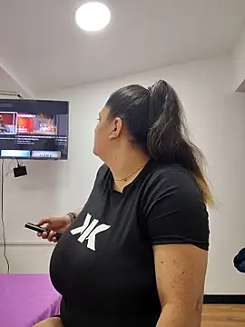 Miss balloonsmila online show from 12/19/25, 05:48