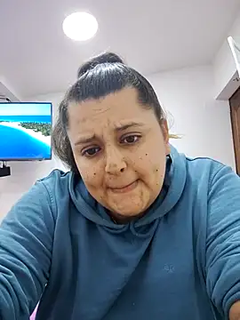 Miss balloonsmila online show from 11/15/25, 10:14