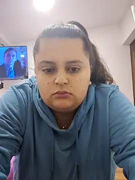 Snapshot of Miss_balloonsmila chatting on 10/18/25, 01:18 Miss balloonsmila online show from 10/18/25, 01:18