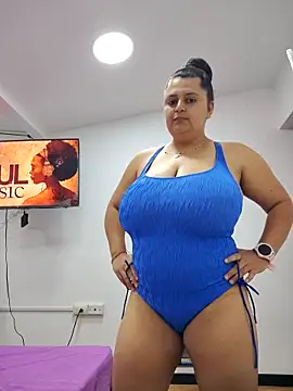Snapshot of Miss_balloonsmila chatting on 10/09/25, 05:30 Miss balloonsmila online show from 10/09/25, 05:30