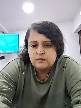 Miss balloonsmila online show from 12/02/25, 05:09