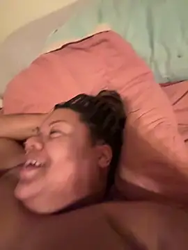 InterRacialFacial7296 online show from 05/21/26, 11:18