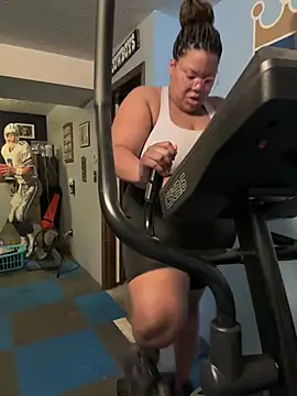 InterRacialFacial7296 online show from 04/21/26, 10:11