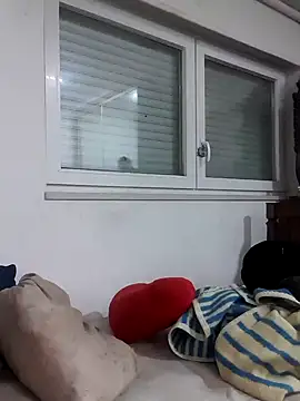 Snapshot of priscilla420 chatting on 03/20/25, 01:35 priscilla420 online show from 03/20/25, 01:35