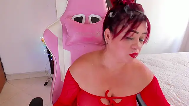 Snapshot of sexyhot_2024 chatting on 12/18/24, 04:49 sexyhot 2024 online show from 12/18/24, 04:49