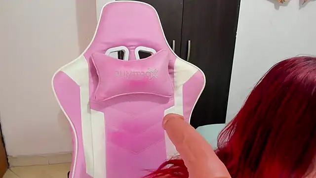 Snapshot of sexyhot_2024 chatting on 12/24/24, 03:05 sexyhot 2024 online show from 12/24/24, 03:05