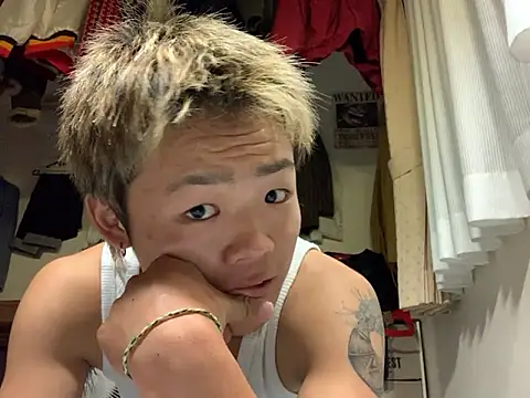 kuma0908 online show from 09/11/25, 12:38